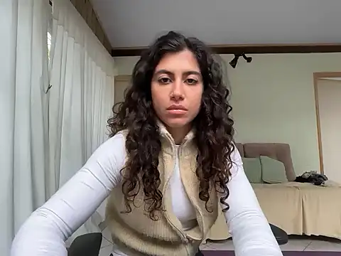 Snapshot of deusaludovica chatting on 19, 5, 2026 deusaludovica online show from 19, 5, 2026