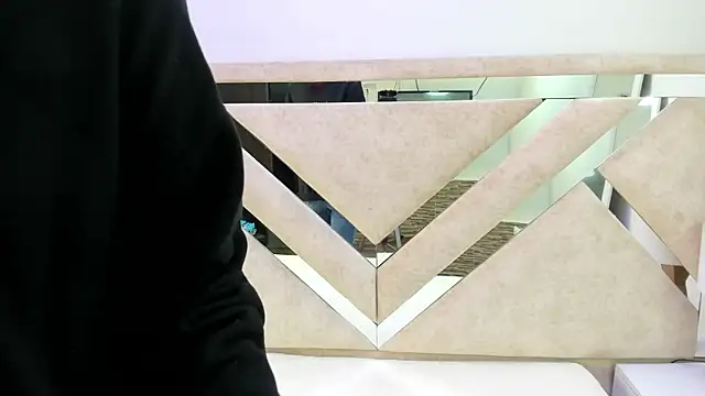 ximena vasquez8 online show from 19, 12, 2025