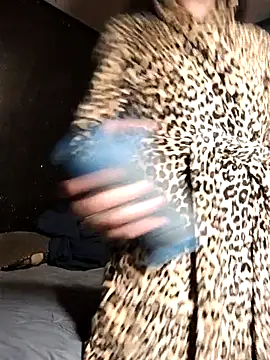 butterflykhash89 online show from 5, 12, 2025