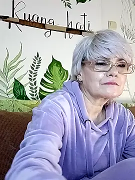 Catty Lady online show from 3, 2, 2026