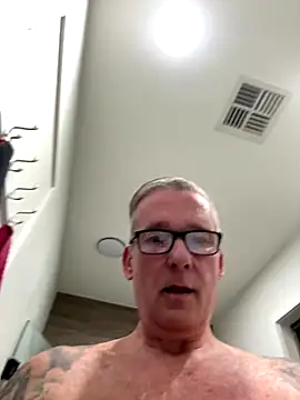 Snapshot of Reacher110565 chatting on 26, 9, 2025 Reacher110565 online show from 26, 9, 2025