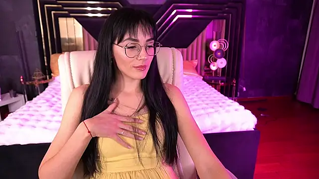 EviLune online show from 14, 11, 2025