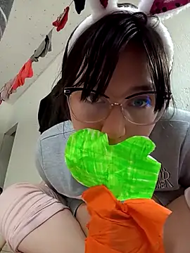 Snapshot of lareinalareinadelanal chatting on 25, 10, 2025 lareinalareinadelanal online show from 25, 10, 2025