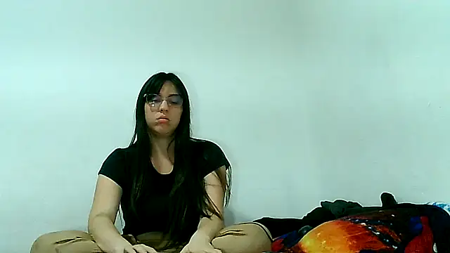 Snapshot of lareinalareinadelanal chatting on 23, 11, 2025 lareinalareinadelanal online show from 23, 11, 2025