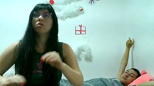 Snapshot of lareinalareinadelanal chatting on 18, 12, 2025 lareinalareinadelanal online show from 18, 12, 2025