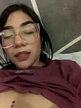 ElaRose 12 online show from 4, 12, 2025