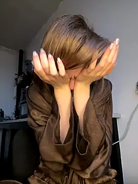 Snapshot of Naomi___Rias chatting on 4, 11, 2025 Naomi Rias online show from 4, 11, 2025