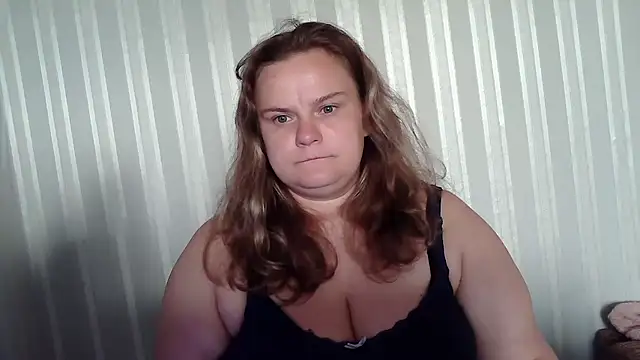 Snapshot of HollyXEva chatting on 9, 9, 2025 HollyXEva online show from 9, 9, 2025