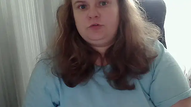 Snapshot of HollyXEva chatting on 20, 9, 2025 HollyXEva online show from 20, 9, 2025