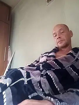 Snapshot of ToughDraft14 chatting on 4, 10, 2025 ToughDraft14 online show from 4, 10, 2025