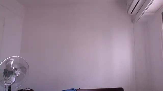 Snapshot of RenataWet chatting on 20, 11, 2025 RenataWet online show from 20, 11, 2025