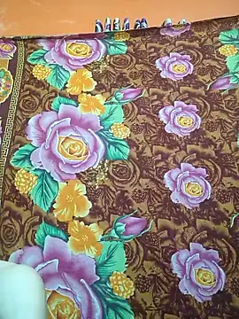 Seducing couple online show from 24, 3, 2026