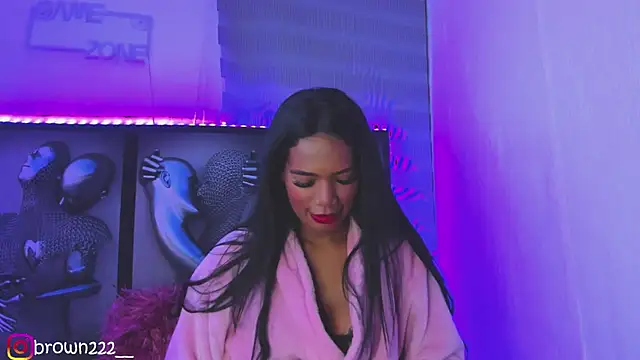  naomibrown  online show from 17, 11, 2025