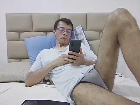 skinnylatino51 online show from 15, 9, 2025