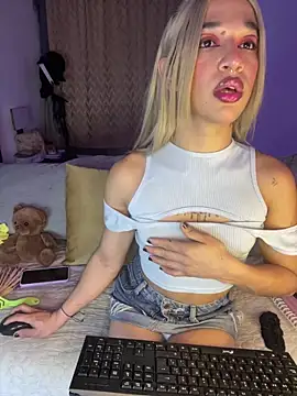 Snapshot of terra_sunligth chatting on 22, 10, 2025 terra sunligth online show from 22, 10, 2025