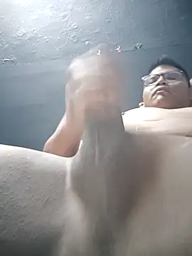 Snapshot of Teddybrocshow0011 chatting on 8, 9, 2025 Teddybrocshow0011 online show from 8, 9, 2025