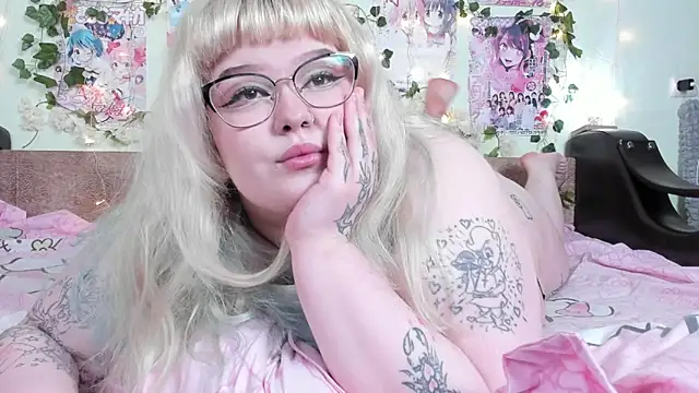  CandyM1lky  online show from 18, 3, 2026