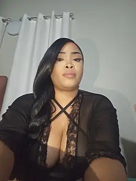 Snapshot of MadamPinky chatting on 5, 6, 2026 MadamPinky online show from 5, 6, 2026