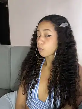 Snapshot of jadee8 chatting on 20, 11, 2025 jadee8 online show from 20, 11, 2025