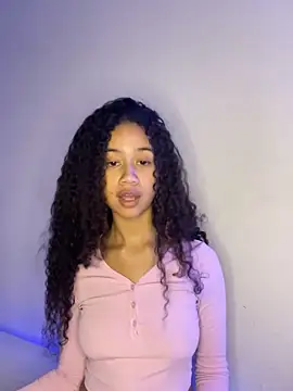 Snapshot of jadee8 chatting on 16, 12, 2025 jadee8 online show from 16, 12, 2025