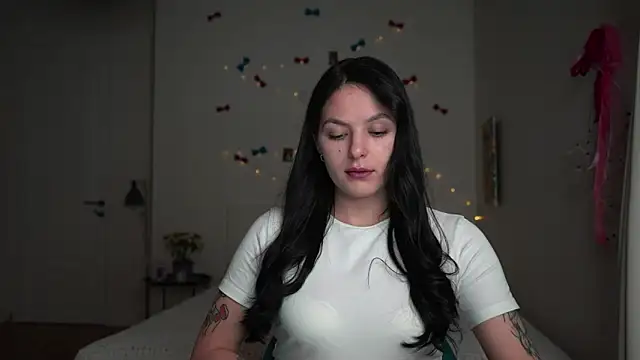 EwelynScott online show from 9, 1, 2026