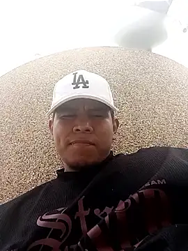 Snapshot of Oscariin96 chatting on 12, 2, 2026 Oscariin96 online show from 12, 2, 2026