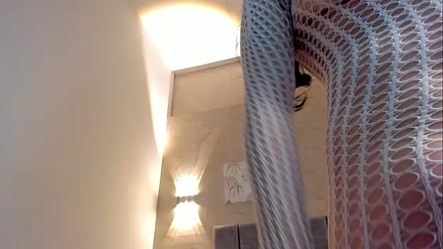 Lunaa bellaa online show from 17, 12, 2025