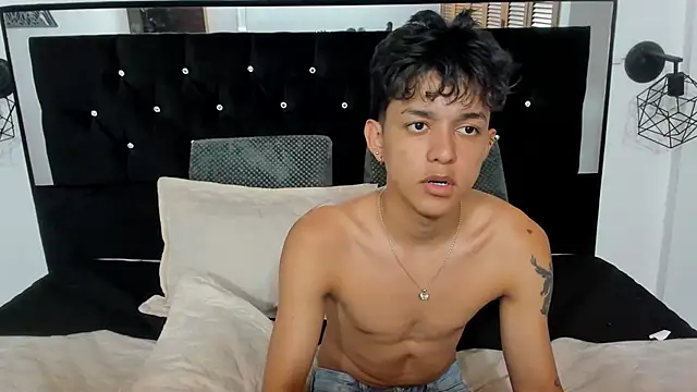 Snapshot of Sebas_cat chatting on 22, 10, 2025 Sebas cat online show from 22, 10, 2025