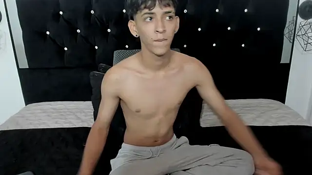 Sebas cat online show from 7, 2, 2026