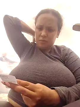 Snapshot of You-sexy-starr chatting on 11, 10, 2025 You-sexy-starr online show from 11, 10, 2025