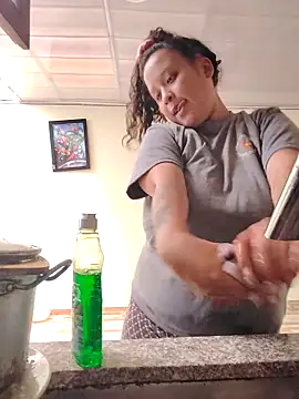 Snapshot of You-sexy-starr chatting on 15, 10, 2025 You-sexy-starr online show from 15, 10, 2025