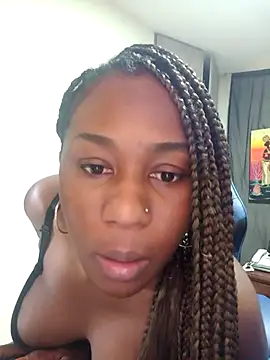 MONIQUE-LAMOUR online show from 4, 3, 2026