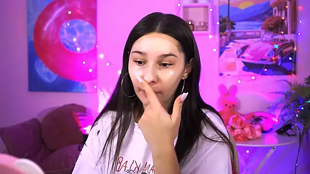 Snapshot of KimClarks_ chatting on 15, 9, 2025 KimClarks online show from 15, 9, 2025