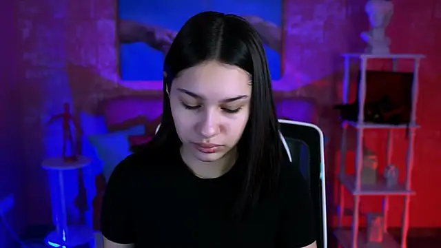 Snapshot of KimClarks_ chatting on 9, 10, 2025 KimClarks online show from 9, 10, 2025