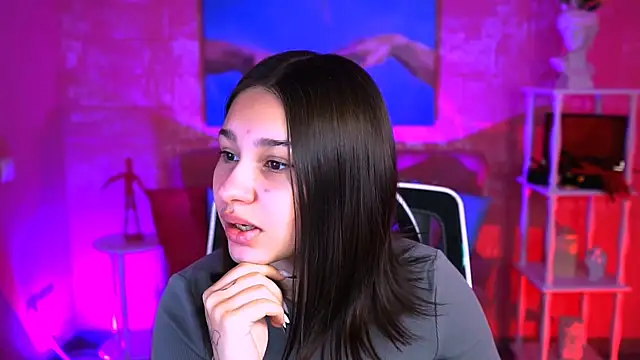 Snapshot of KimClarks_ chatting on 13, 10, 2025 KimClarks online show from 13, 10, 2025