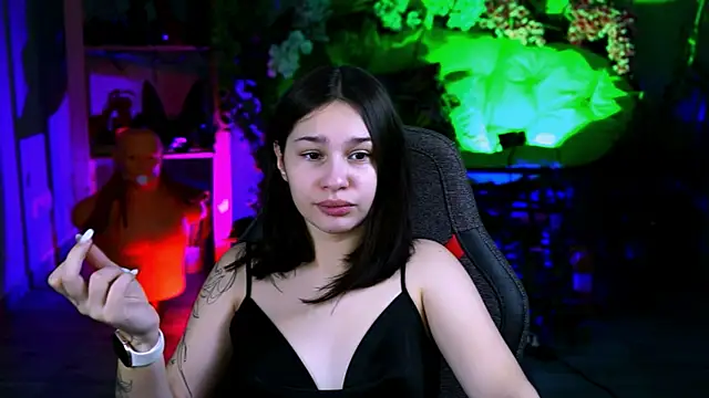 Snapshot of KimClarks_ chatting on 28, 10, 2025 KimClarks online show from 28, 10, 2025