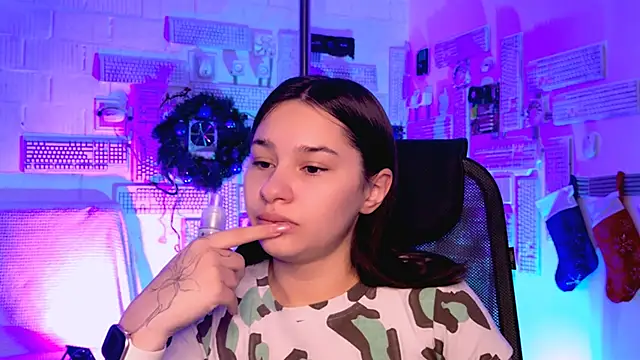 KimClarks  online show from 21, 12, 2025