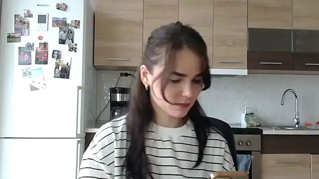 Silviaa a online show from 30, 9, 2025