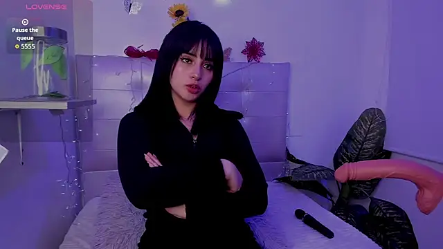 Anna Blade  online show from 9, 1, 2026