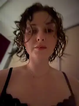 KellyKeler online show from 16, 4, 2026