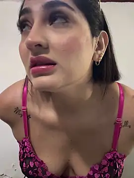 JasmineRhodes online show from 15, 4, 2026