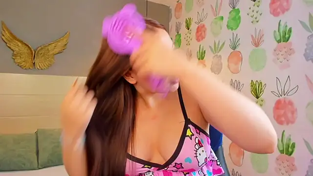 Snapshot of kitty_sweeety_ chatting on 9, 10, 2025 kitty sweeety online show from 9, 10, 2025