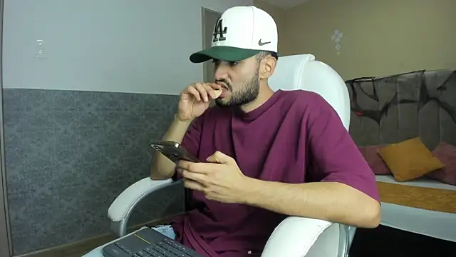 Snapshot of Ryan_Jackson_ chatting on 1, 10, 2025 Ryan Jackson online show from 1, 10, 2025