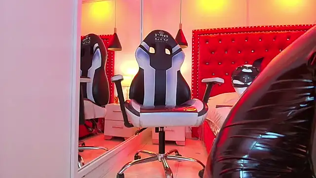 Sharon nyx online show from 9, 10, 2025