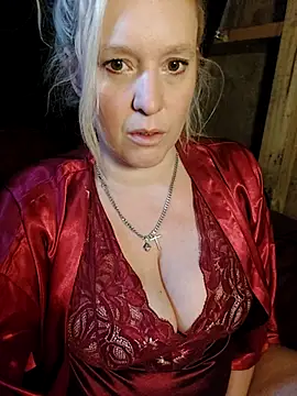 Bouncy-Bella28X online show from 5, 10, 2025