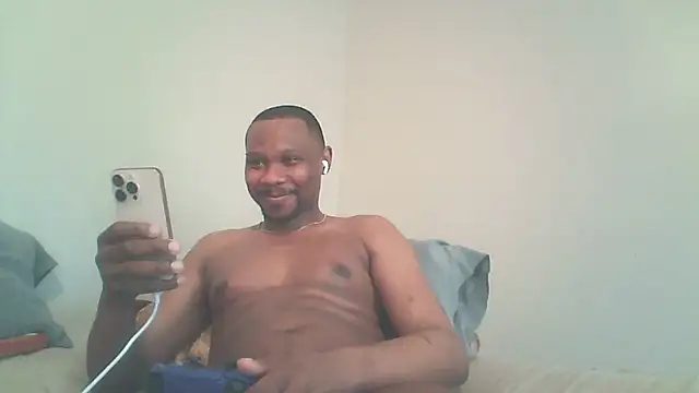 Snapshot of icysmoke2 chatting on 19, 5, 2026 icysmoke2 online show from 19, 5, 2026