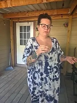 Snapshot of valeriejane chatting on 11, 10, 2025 valeriejane online show from 11, 10, 2025