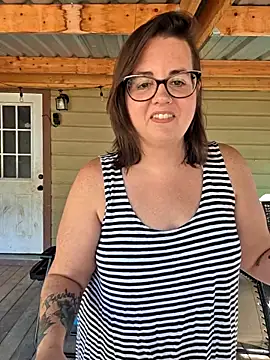 Snapshot of valeriejane chatting on 17, 10, 2025 valeriejane online show from 17, 10, 2025