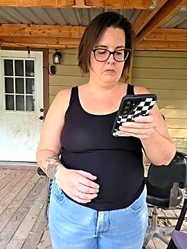 Snapshot of valeriejane chatting on 19, 11, 2025 valeriejane online show from 19, 11, 2025