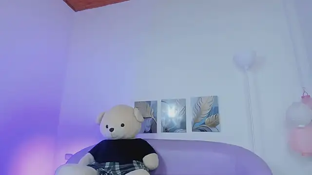 emily yeon online show from 28, 2, 2026